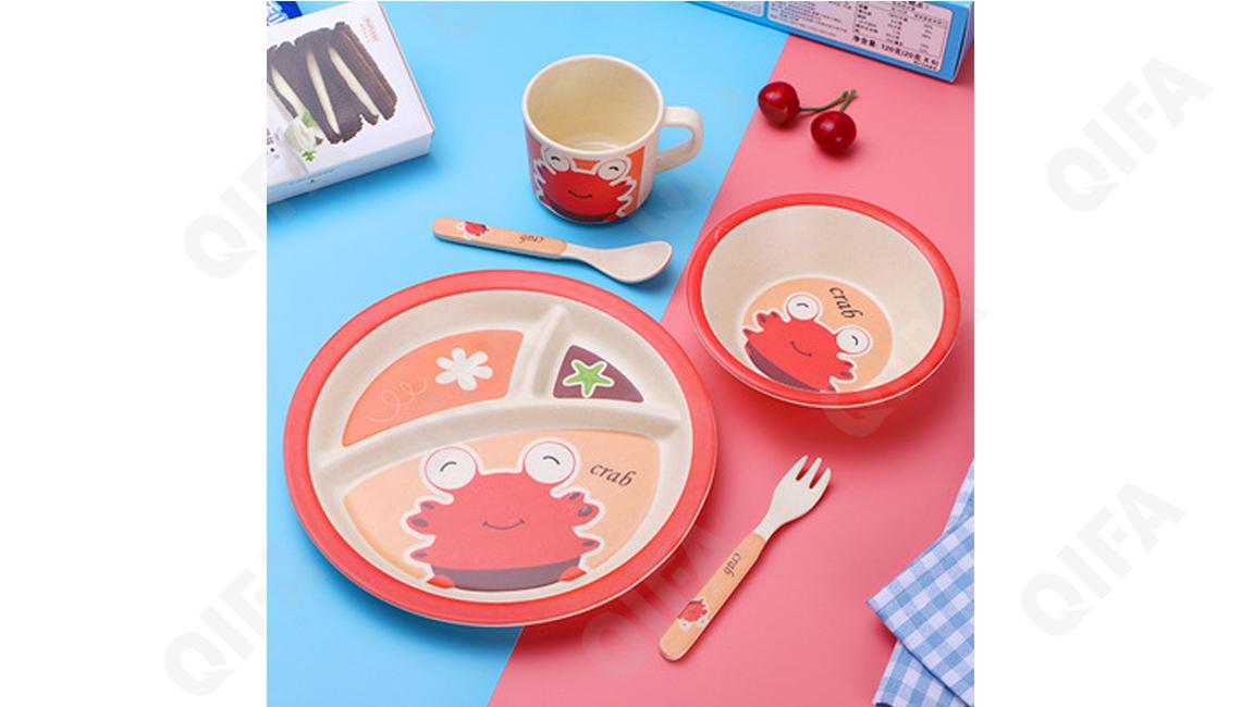 Детский набор для кормления (тарелка, миска, кружка, ложка и вилка) RC573_WKBXF0047-1