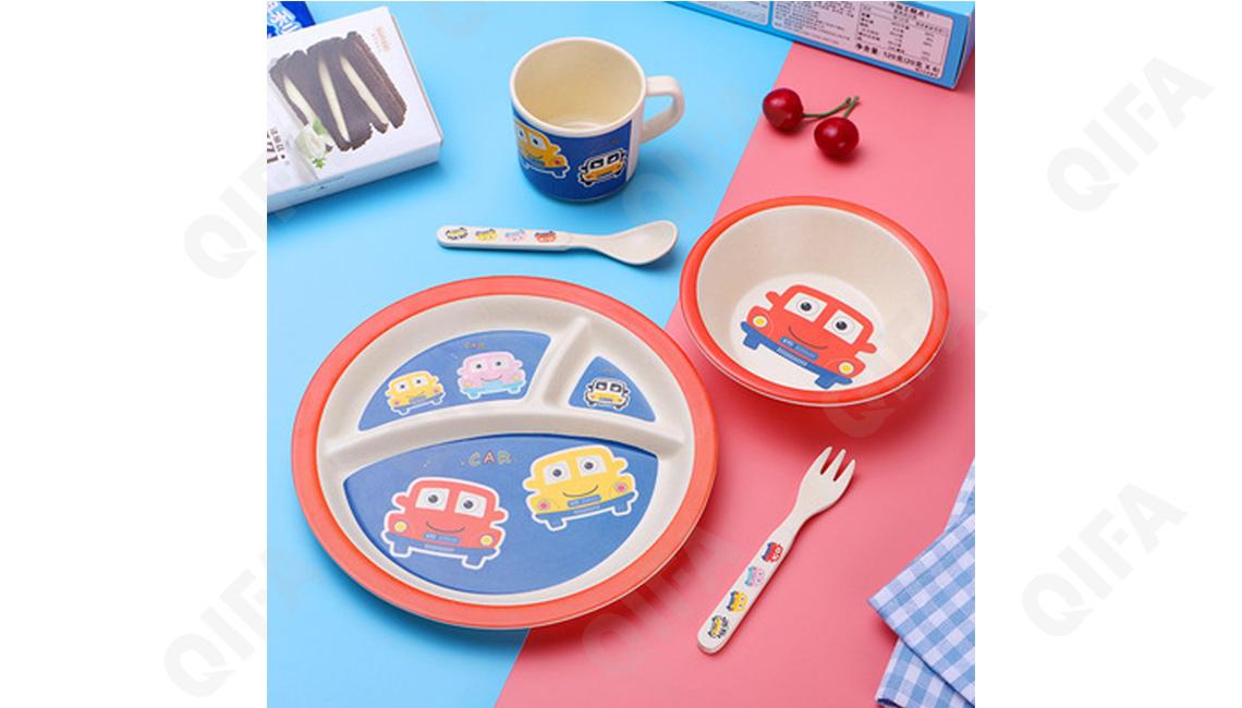 Детский набор для кормления (тарелка, миска, кружка, ложка и вилка) RC573_WKBXF0042-1