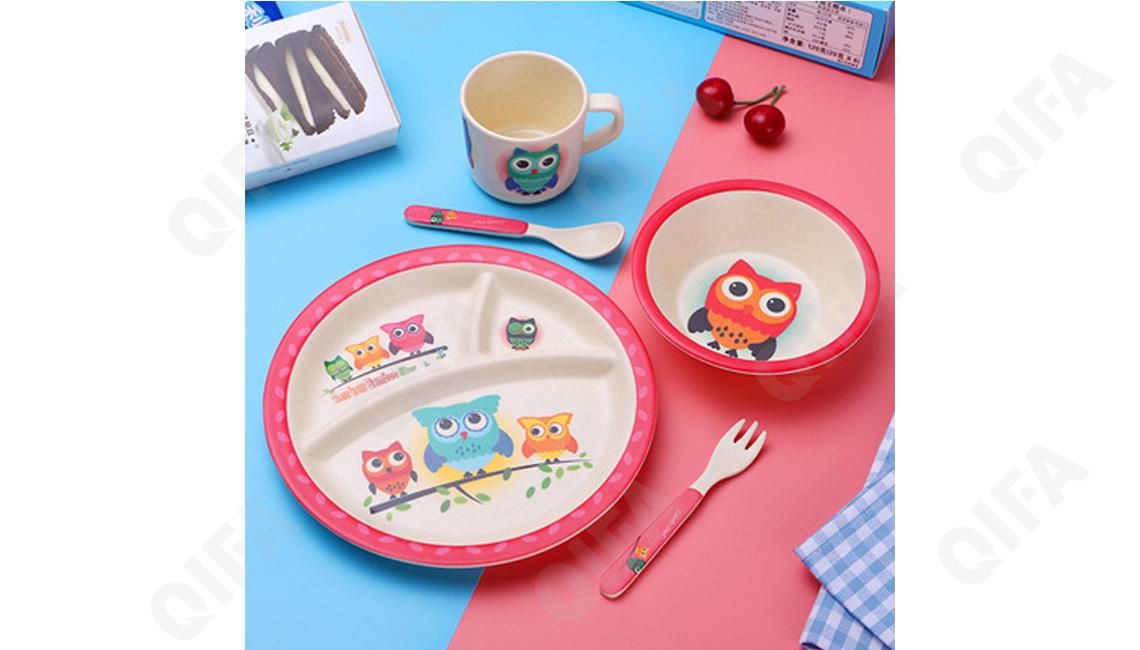 Детский набор для кормления (тарелка, миска, кружка, ложка и вилка) RC573_WKBXF0046-1