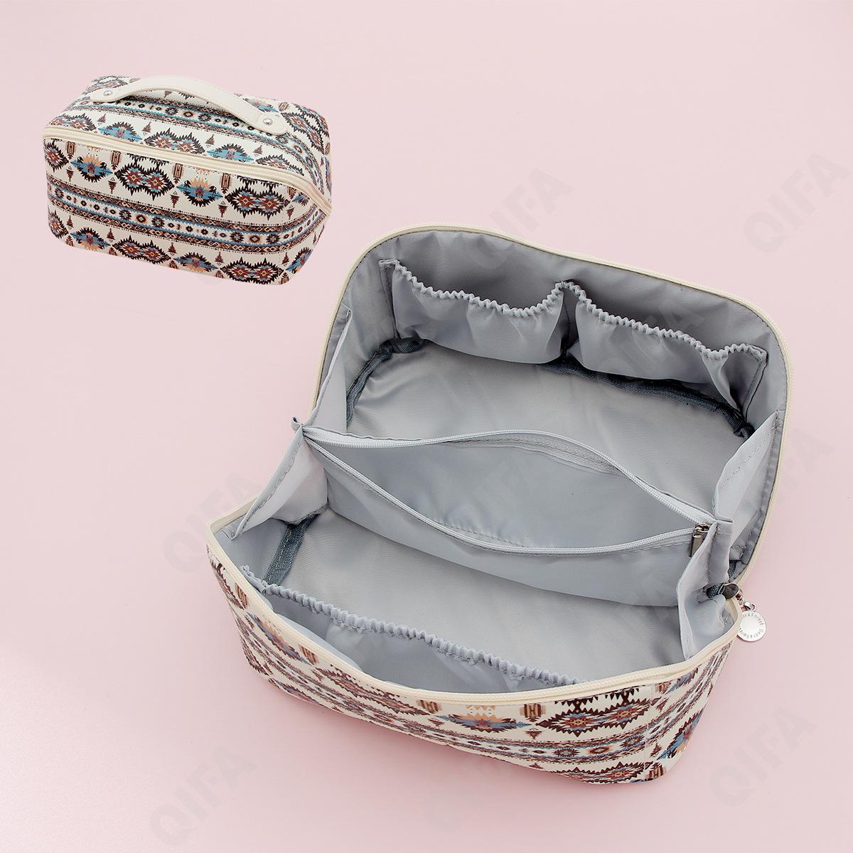 Женская Косметичка CC2621_HRS058-4