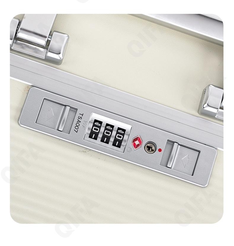 Мужской Чемодан CC3220_985LA_246_2723_70