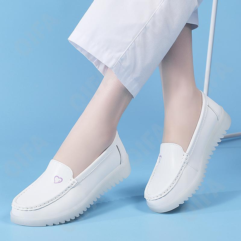 Женские Мокасины