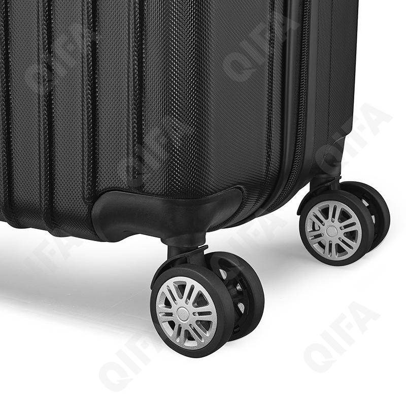 Женский Чемодан CC4530_QF-010-1