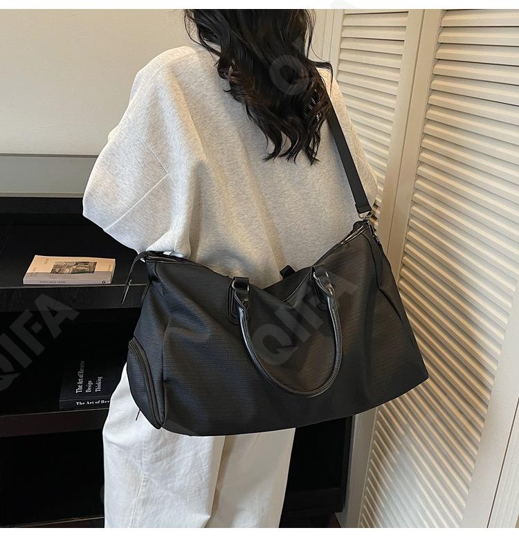 Женская Дорожная сумка CC423_20404-4