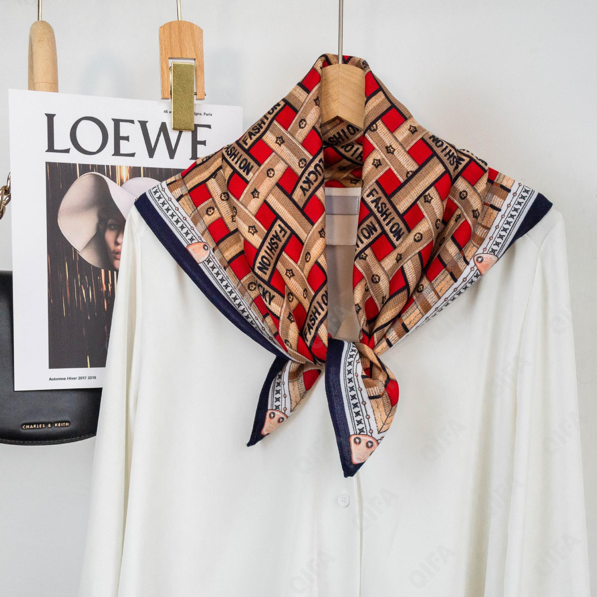 Женский Платок CC4594_68RZW19-3 Женский Платок CC4594_68RZW19-3