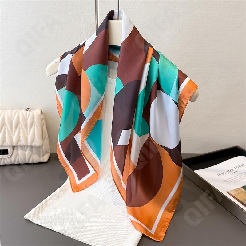 Женский Платок CC4193_FG115-1 Женский Платок CC4193_FG115-1