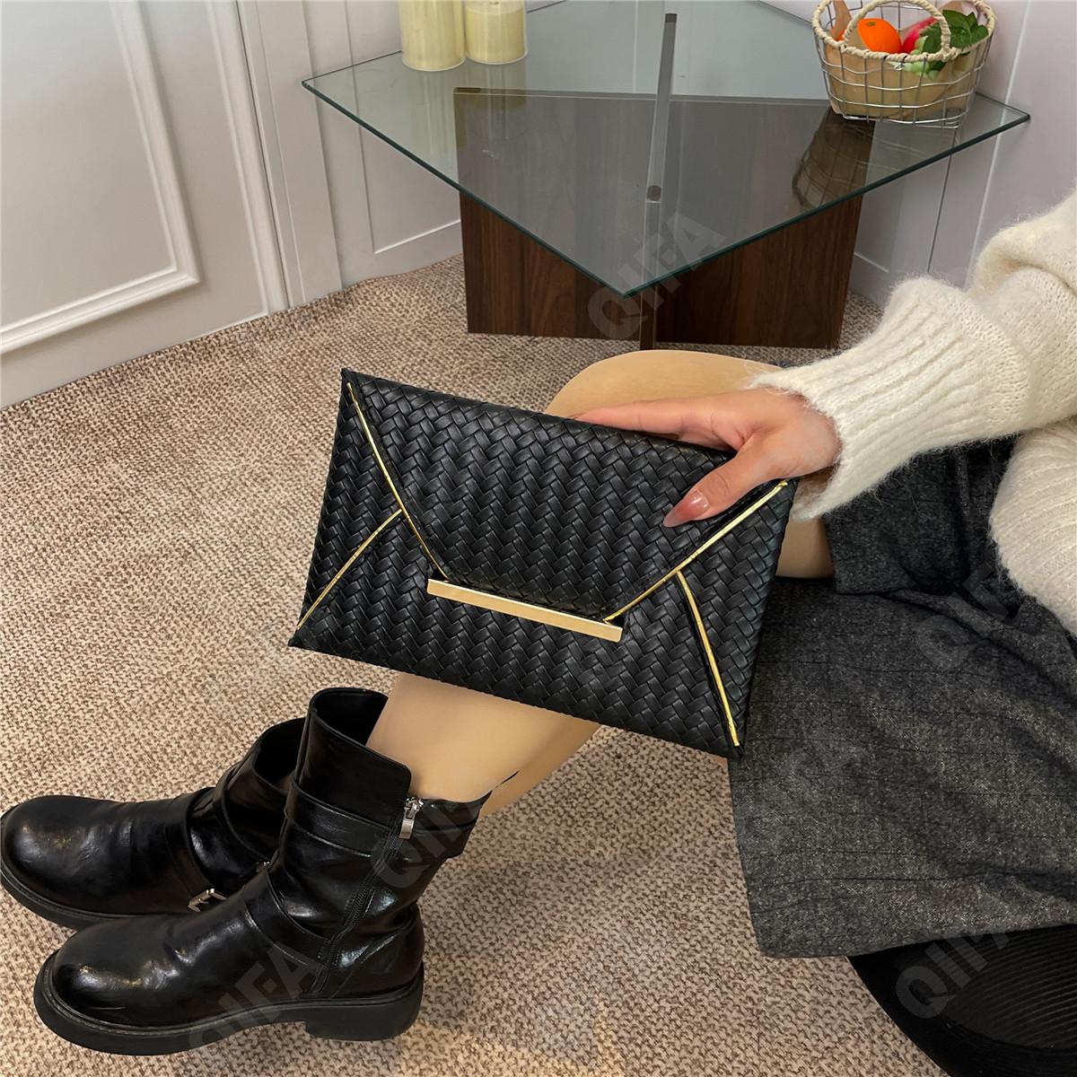 Женский Клатч CC423_11815-1 Женский Клатч CC423_11815-1