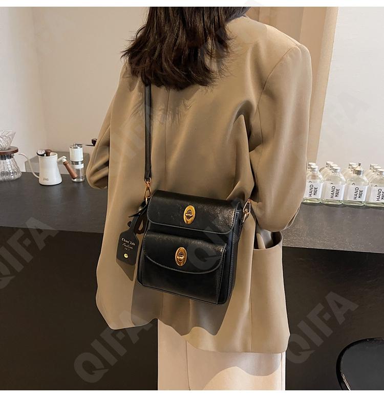 Женская Сумка CC2123_J1012-2