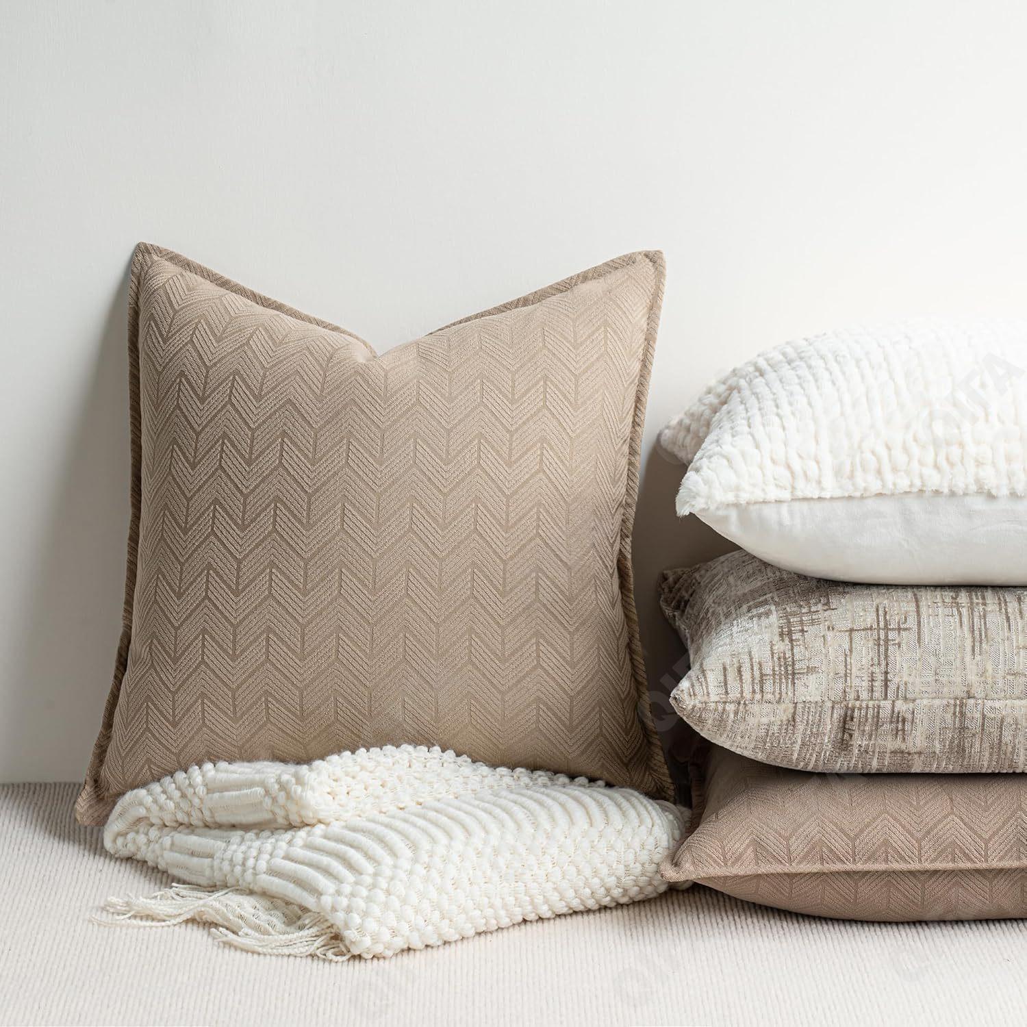 Декоративная подушка CC4561_BZ005-6