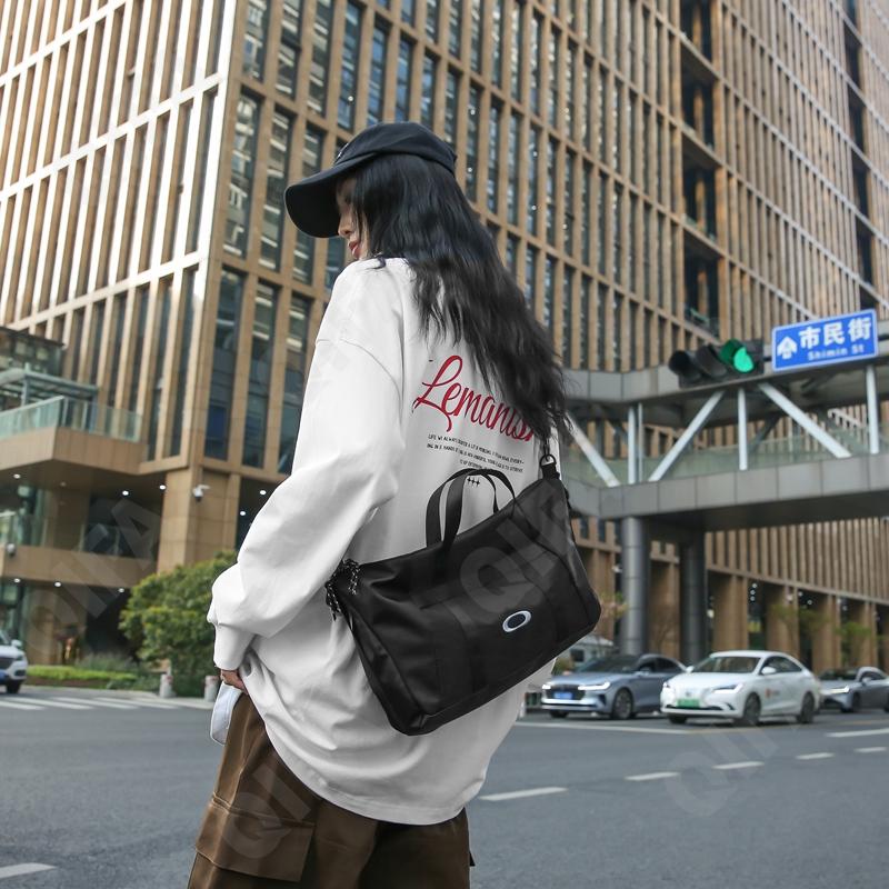 Женская Дорожная сумка CC096_2890S-1