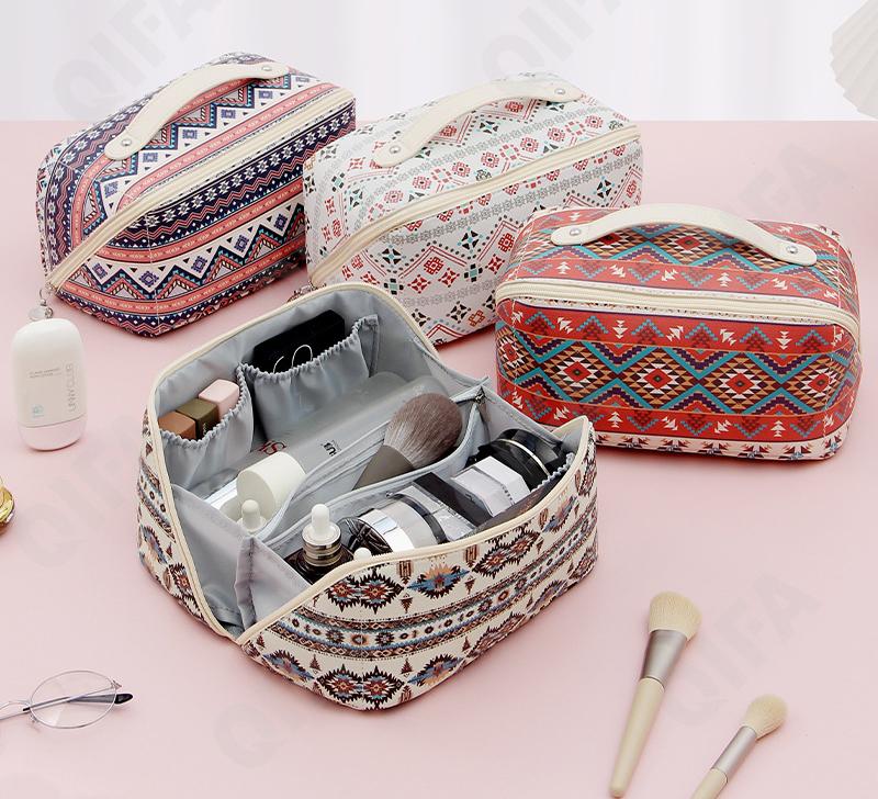 Женская Косметичка CC2621_HRS058-4
