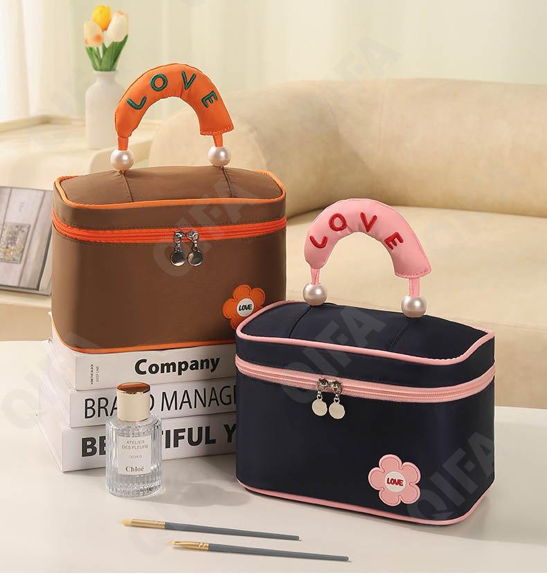 Женская Косметичка CC4380_LG0049-1