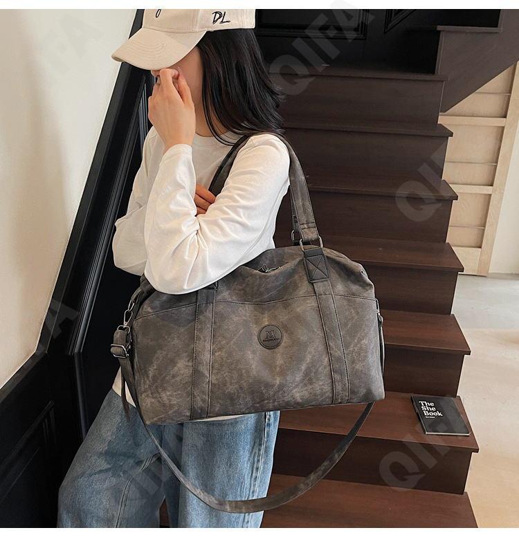 Женская Дорожная сумка CC5456_A2-1