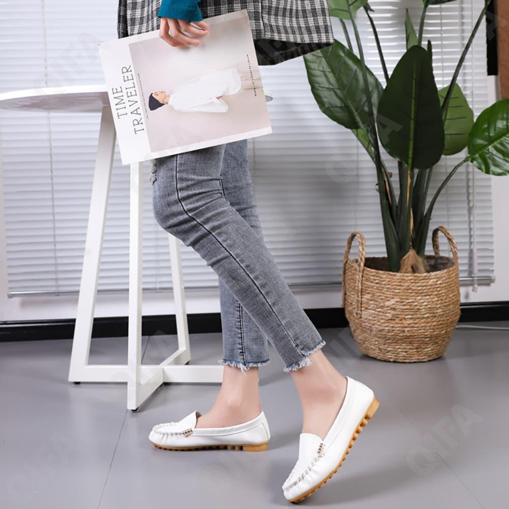 Женские Мокасины