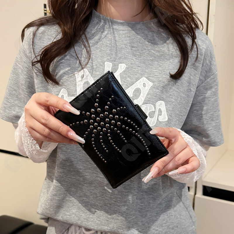 Женская Обложка на документы CC036_2210-1