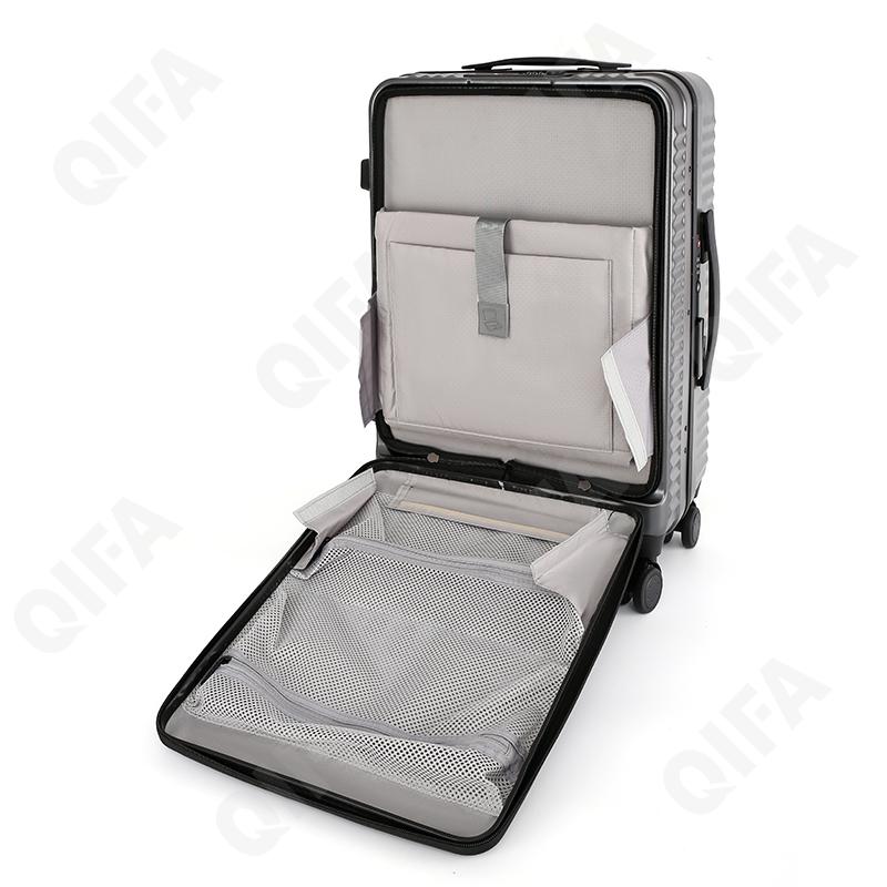 Мужской Чемодан CC3220_908-1_252_2719_25