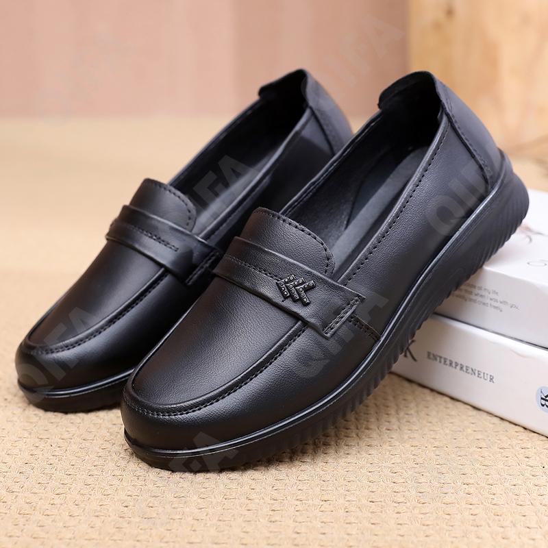 Женские Лоферы