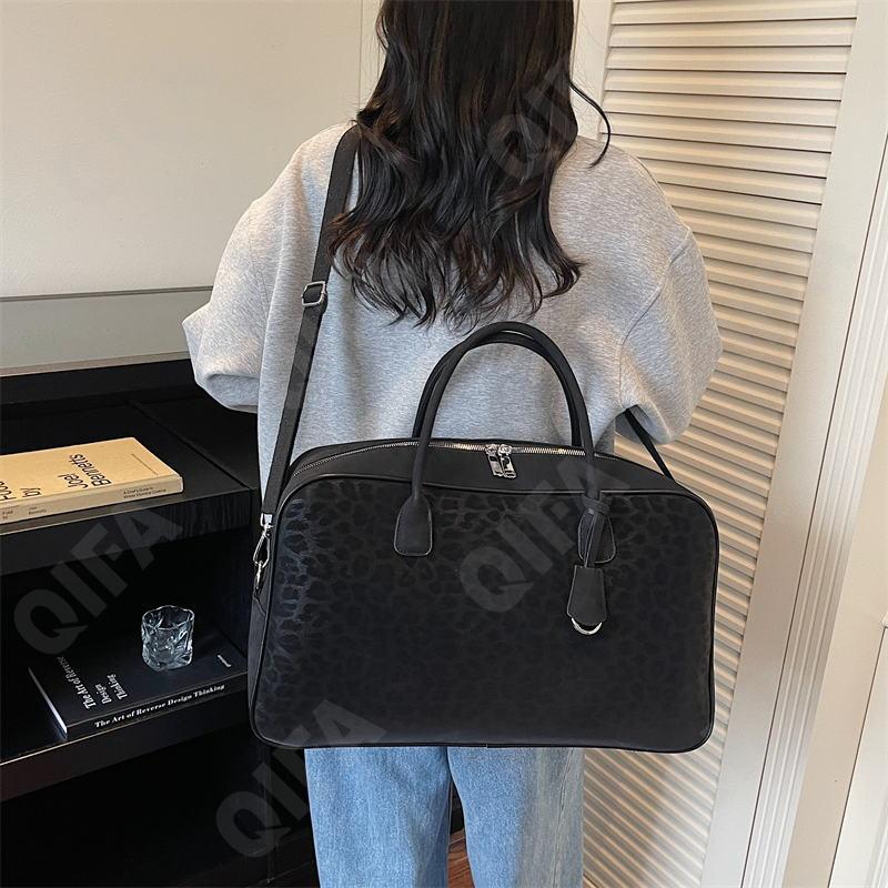 Женская Дорожная сумка CC096_8319-1