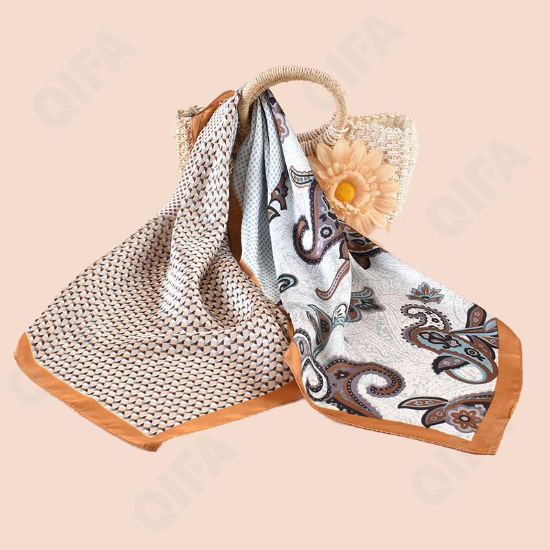 Женский Платок CC4230_DM70523-1 Женский Платок CC4230_DM70523-1