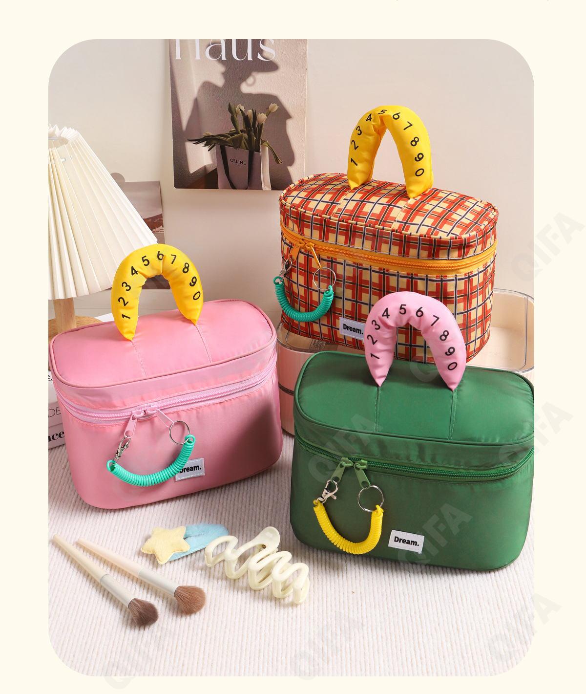 Женская Косметичка CC5051_LXLXS0005-1