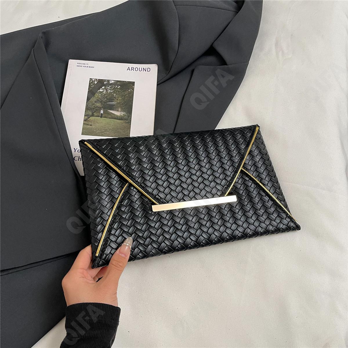 Женский Клатч CC423_11815-1 Женский Клатч CC423_11815-1