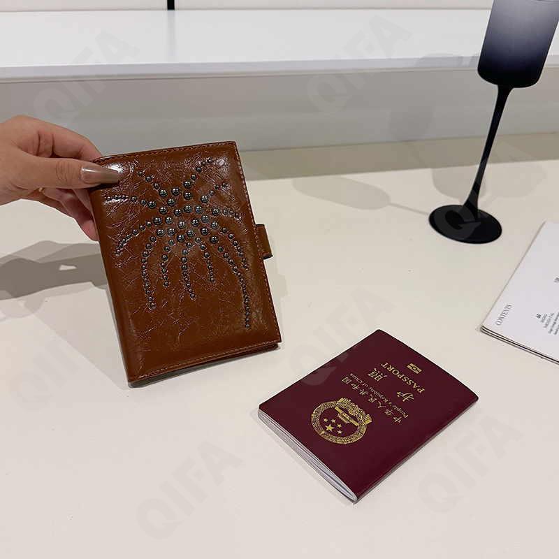 Женская Обложка на документы CC036_2210-1