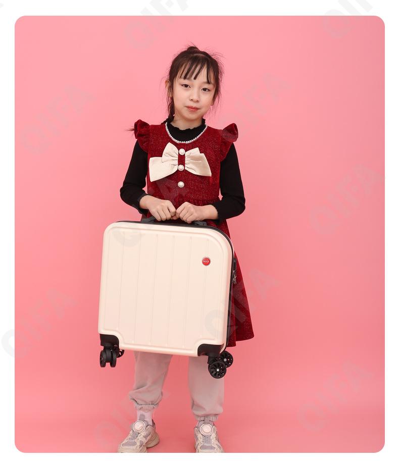 Детский Чемодан CC1748_12-1