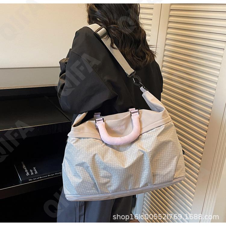 Женская Дорожная сумка CC423_20401-3 Женская Дорожная сумка CC423_20401-3