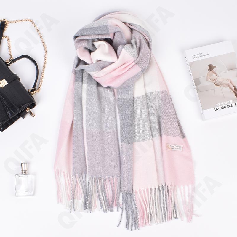 Женский Палантин CC4230_FYR015-1 Женский Палантин CC4230_FYR015-1