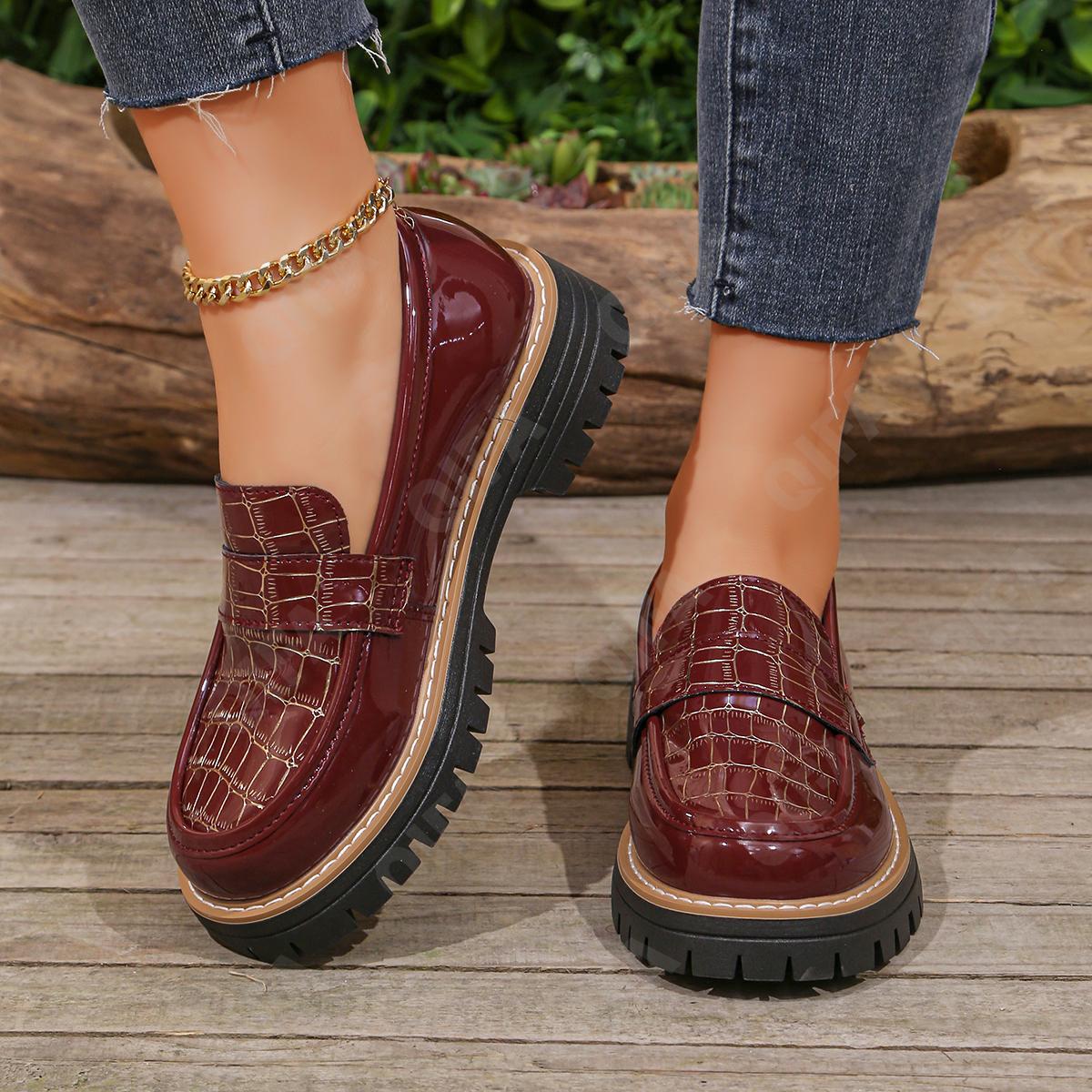 Женские Лоферы