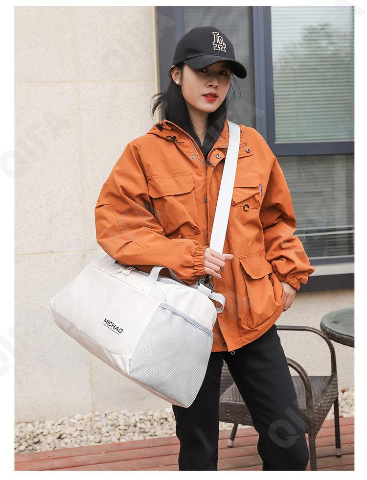 Женская Дорожная сумка CC4678_MCYZ_M138-5