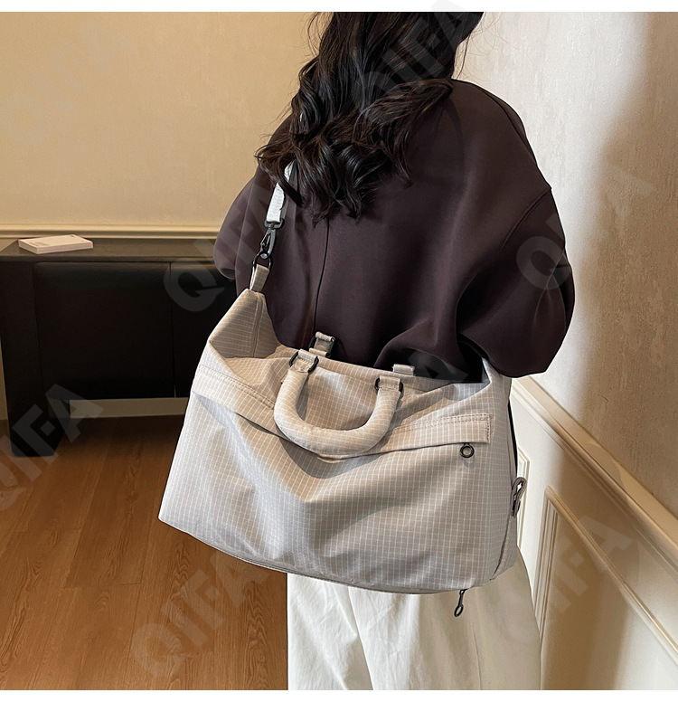 Женская Дорожная сумка CC5456_A59-1 Женская Дорожная сумка CC5456_A59-1