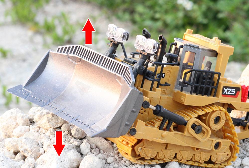 Машина на пульте управления CC4152_BC1031-258-8