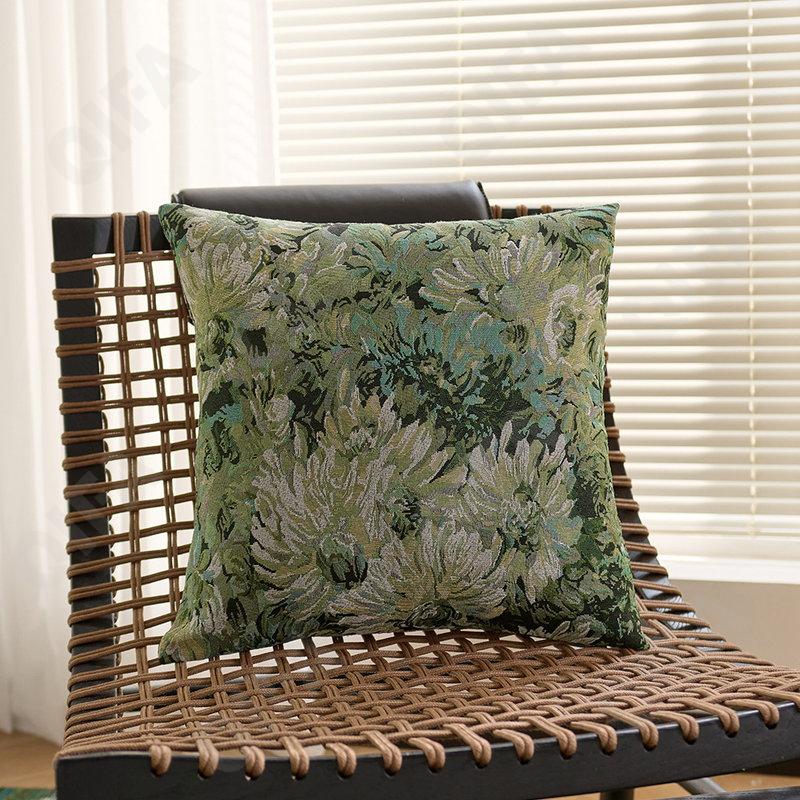 Декоративная подушка