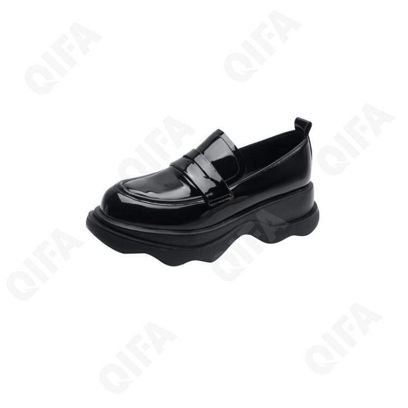 Женские Лоферы