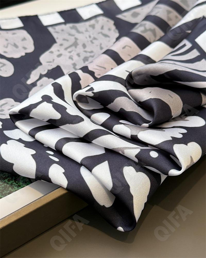 Женский Платок CC4193_FG116-1 Женский Платок CC4193_FG116-1