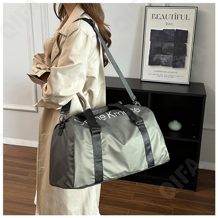 Женская Дорожная сумка CC423_20154-5