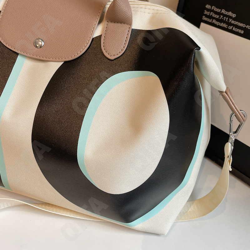 Женская Дорожная сумка CC096_8208-1 Женская Дорожная сумка CC096_8208-1