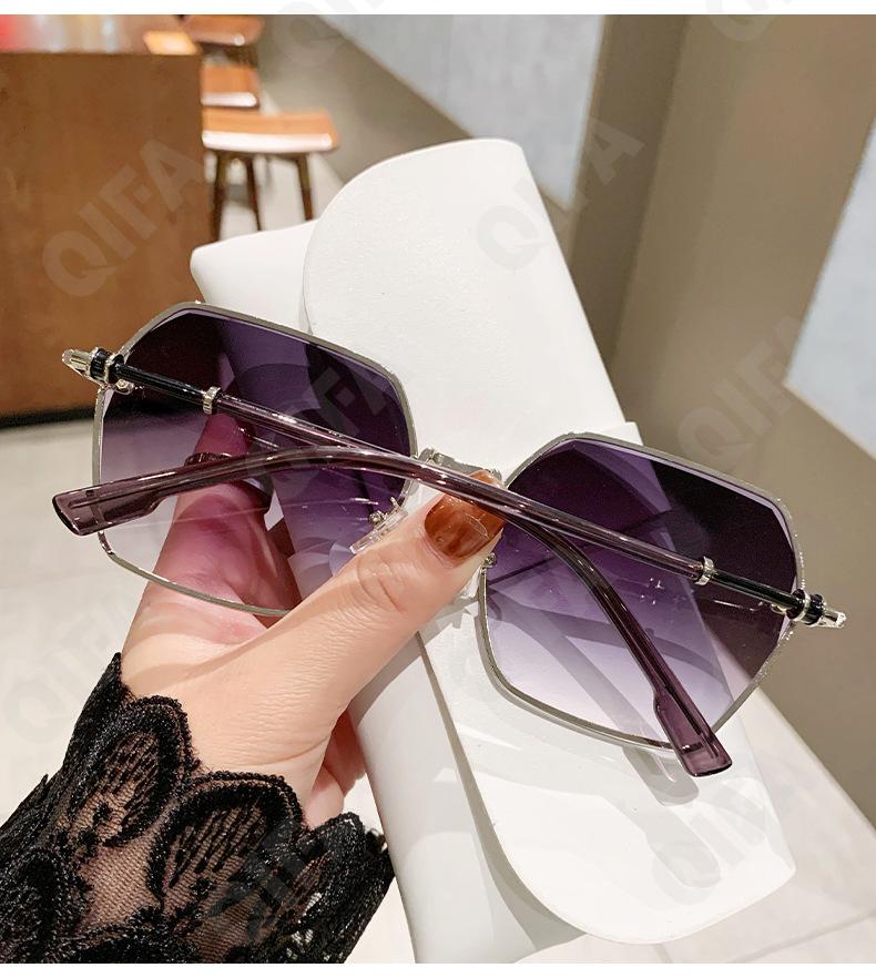 Женские Солнцезащитные очки CC4569_8839-3