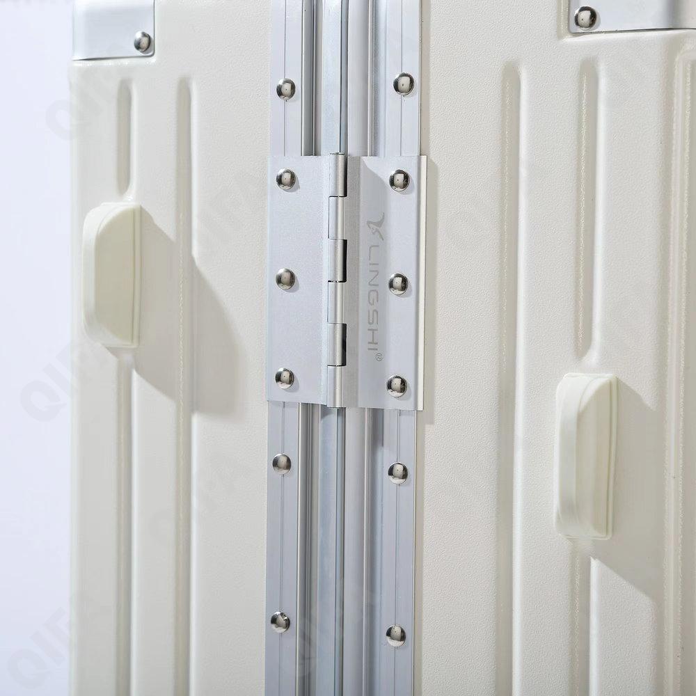 Женский Чемодан CC3075_PC266-26