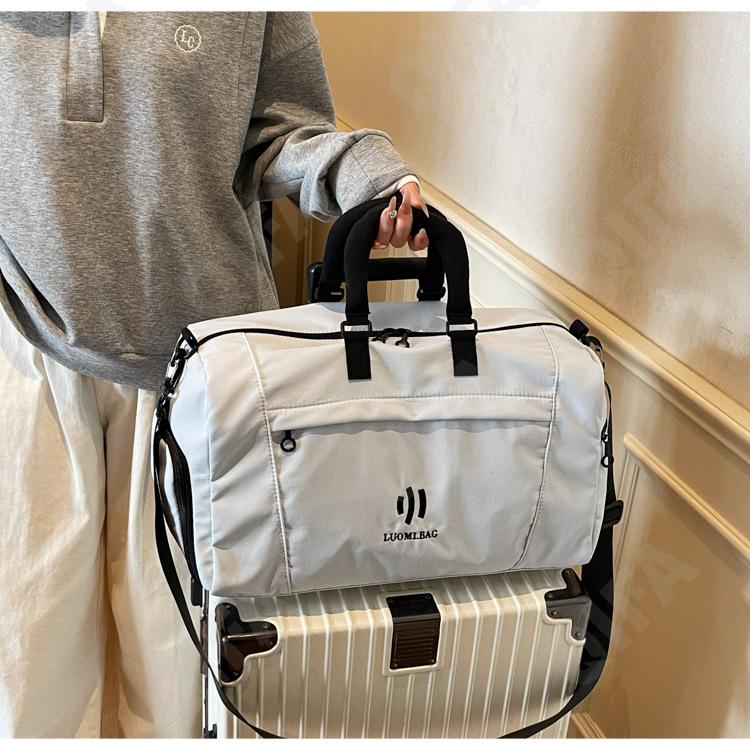 Женская Дорожная сумка CC423_20155-1 Женская Дорожная сумка CC423_20155-1