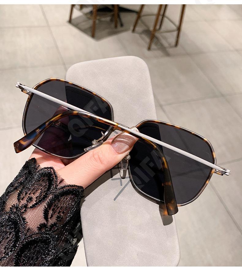 Женские Солнцезащитные очки CC4569_6086P-4