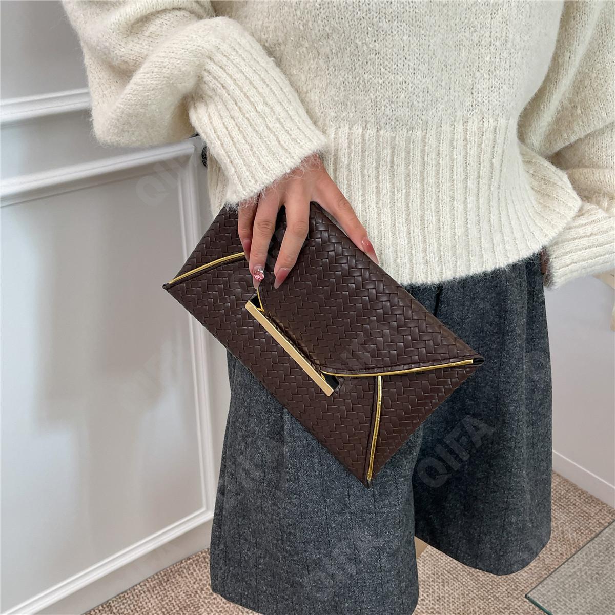 Женский Клатч CC423_11815-1 Женский Клатч CC423_11815-1