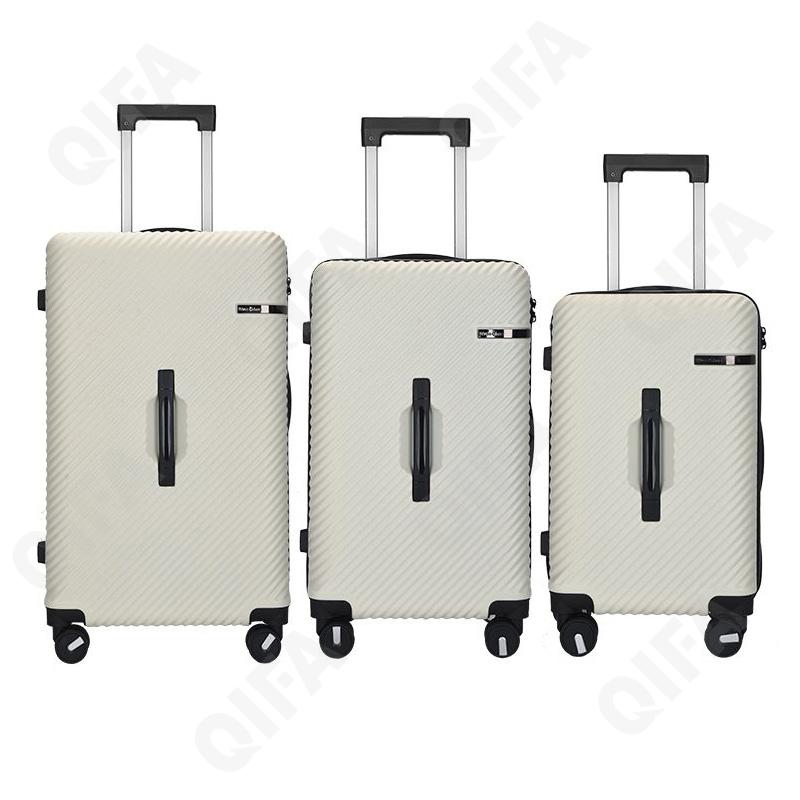 Женский Чемодан CC3219_YUND-8