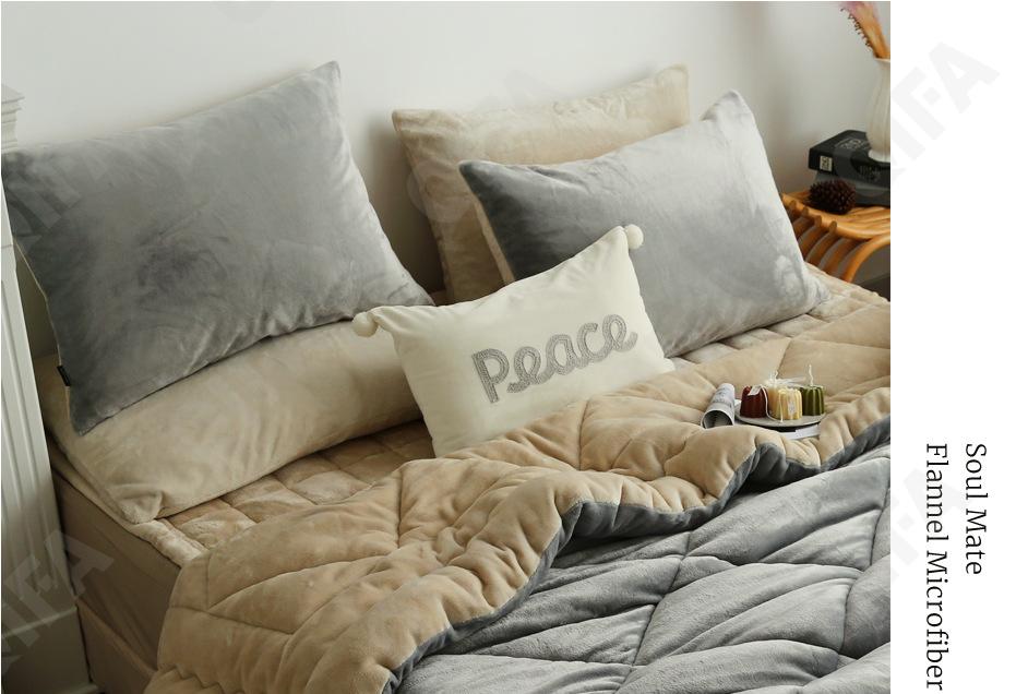 Декоративная подушка CC4561_DY120801-2