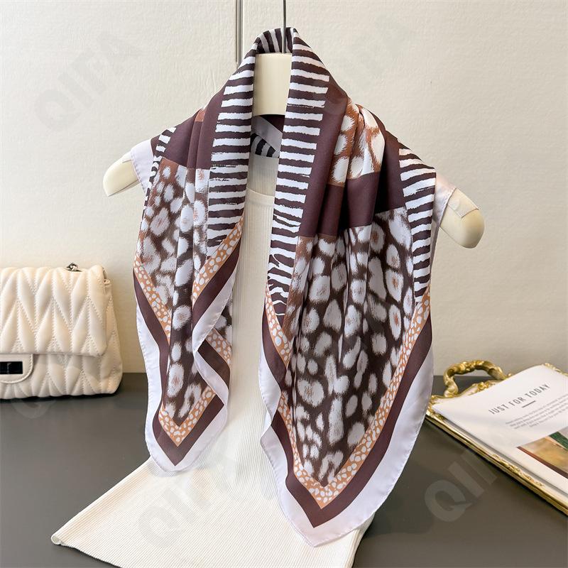 Женский Платок CC4193_FG112-1 Женский Платок CC4193_FG112-1