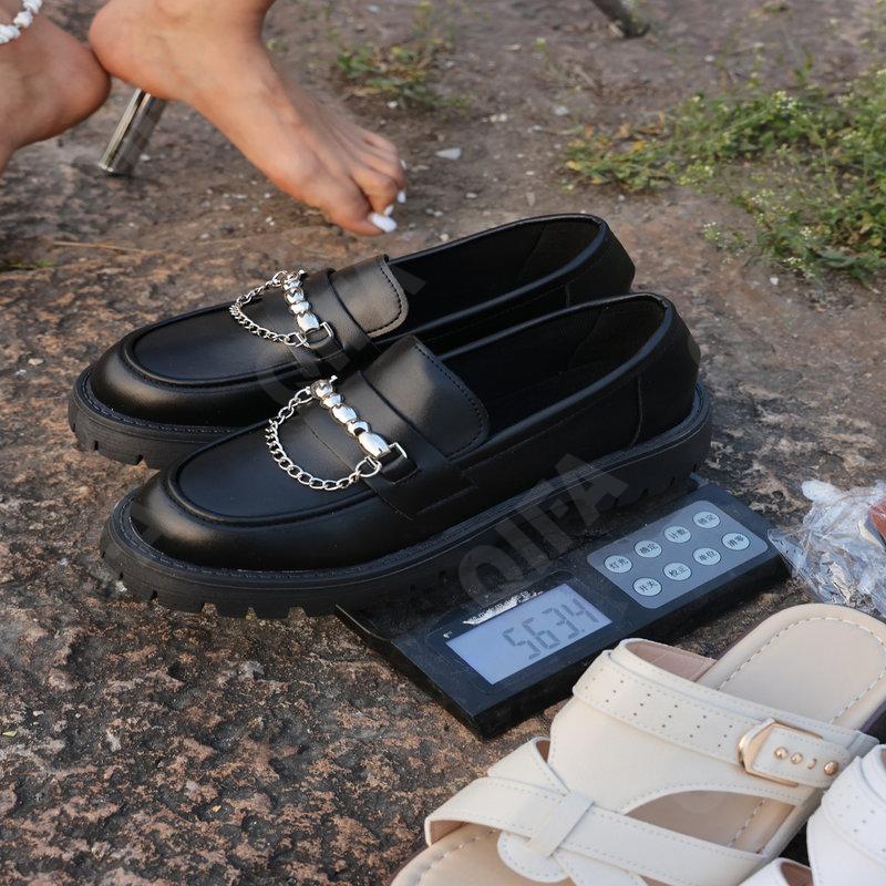 Женские Лоферы