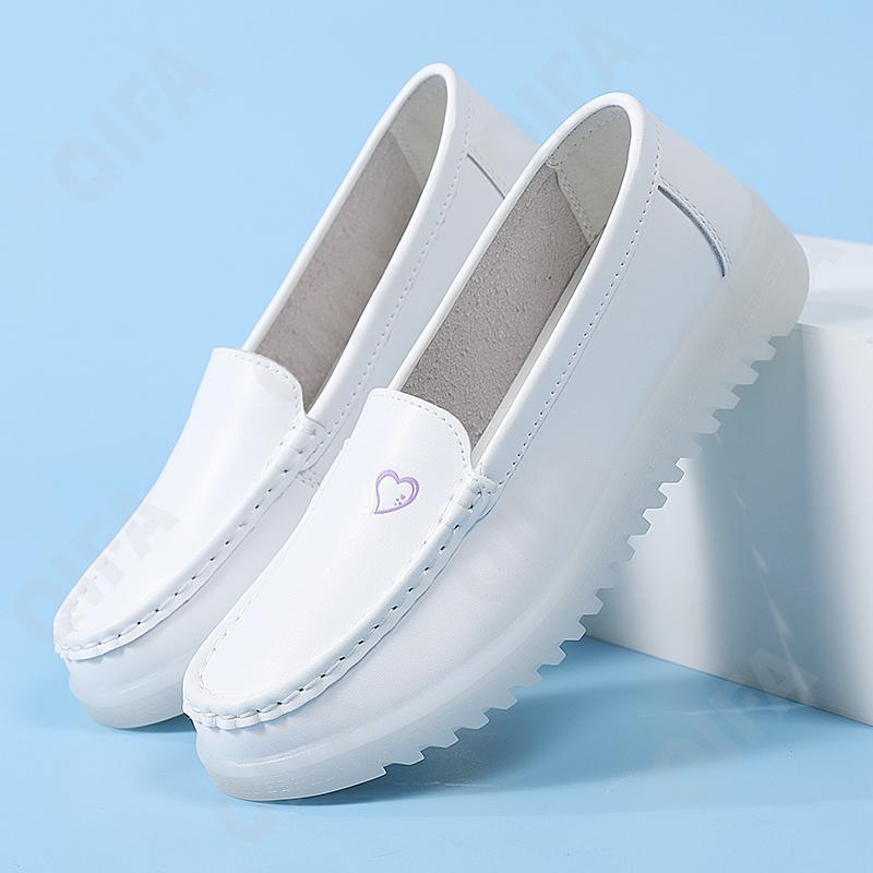 Женские Мокасины