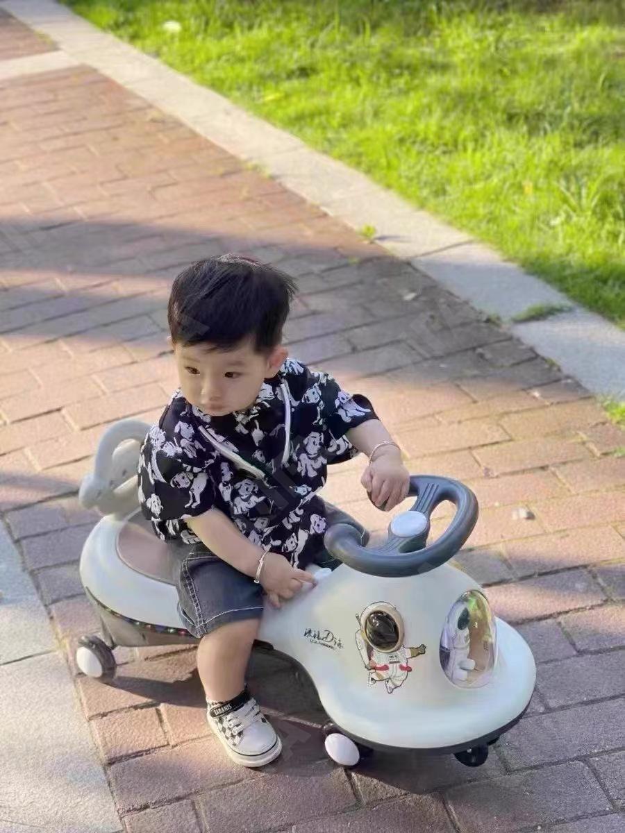 Детский Толокар CC3027_801-4