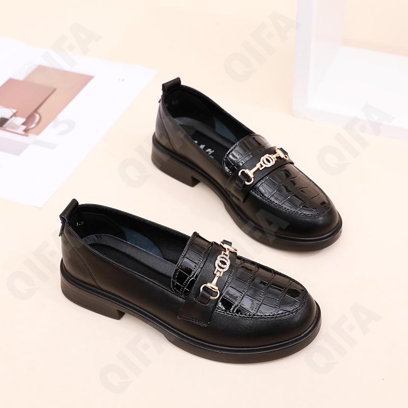 Женские Лоферы